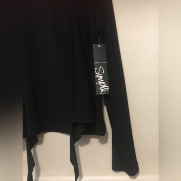 Black Simpli Top Size 12 - Picture 9 of 11